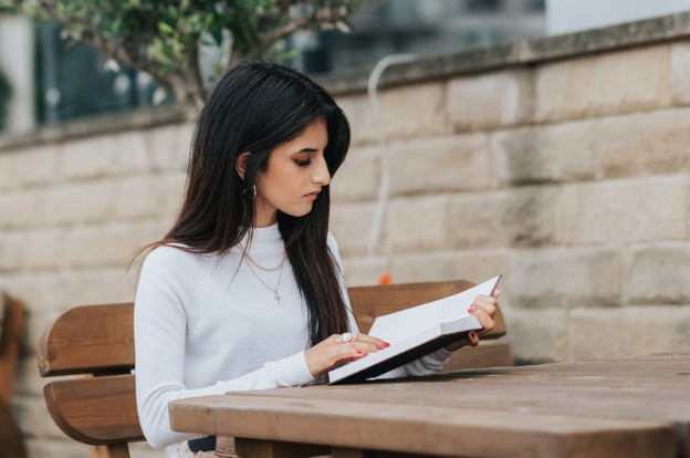 What Factors To Consider When Selecting A Bachelor Undergraduate Degree?